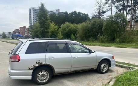 Nissan Wingroad III, 2001 год, 250 000 рублей, 4 фотография