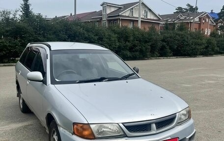 Nissan Wingroad III, 2001 год, 250 000 рублей, 1 фотография