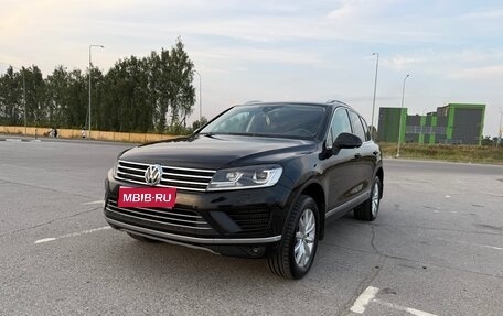 Volkswagen Touareg III, 2015 год, 2 900 000 рублей, 1 фотография