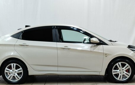 Hyundai Solaris II рестайлинг, 2015 год, 1 100 000 рублей, 4 фотография