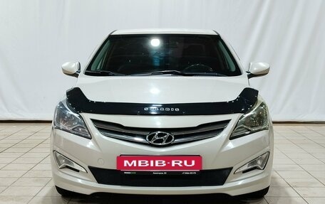 Hyundai Solaris II рестайлинг, 2015 год, 1 100 000 рублей, 2 фотография
