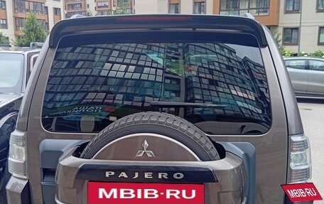 Mitsubishi Pajero IV, 2011 год, 1 799 000 рублей, 4 фотография