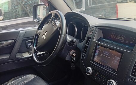 Mitsubishi Pajero IV, 2011 год, 1 799 000 рублей, 6 фотография