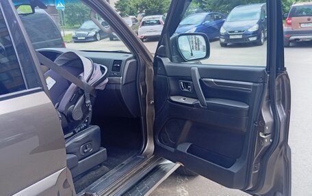Mitsubishi Pajero IV, 2011 год, 1 799 000 рублей, 7 фотография