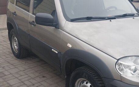 Chevrolet Niva I рестайлинг, 2016 год, 540 000 рублей, 9 фотография