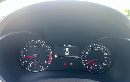 KIA K5 II, 2018 год, 2 000 000 рублей, 11 фотография