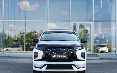 Mitsubishi Pajero Sport III рестайлинг, 2020 год, 3 950 000 рублей, 3 фотография