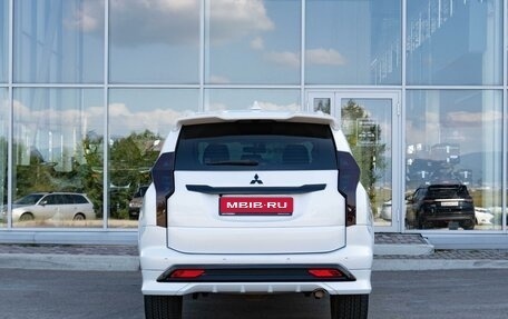 Mitsubishi Pajero Sport III рестайлинг, 2020 год, 3 950 000 рублей, 4 фотография