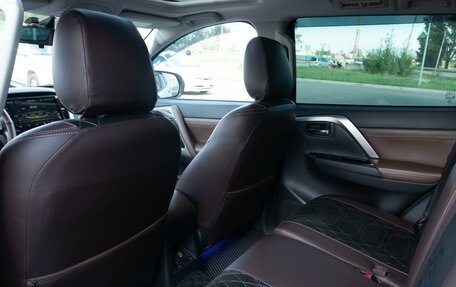 Mitsubishi Pajero Sport III рестайлинг, 2020 год, 3 950 000 рублей, 17 фотография