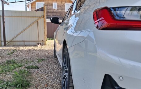 BMW 3 серия, 2019 год, 2 925 000 рублей, 15 фотография