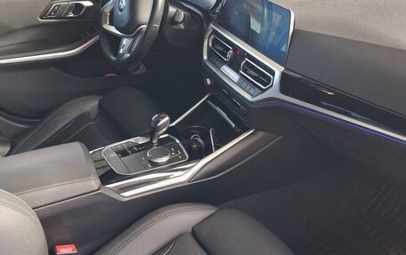 BMW 3 серия, 2019 год, 2 925 000 рублей, 20 фотография