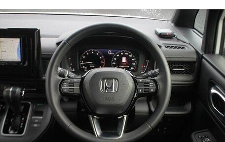 Honda Stepwgn, 2023 год, 2 300 000 рублей, 12 фотография