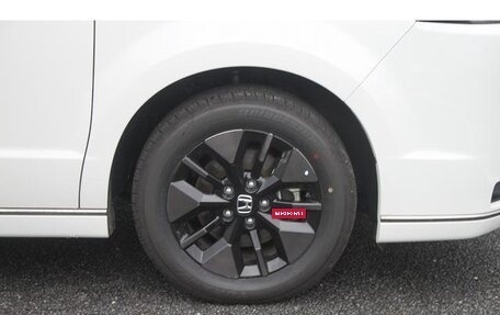 Honda Stepwgn, 2023 год, 2 300 000 рублей, 9 фотография