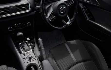 Mazda Axela, 2018 год, 900 000 рублей, 11 фотография