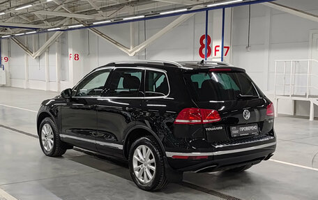 Volkswagen Touareg III, 2015 год, 2 948 000 рублей, 8 фотография