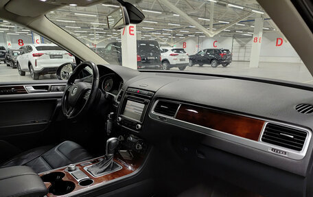 Volkswagen Touareg III, 2015 год, 2 948 000 рублей, 13 фотография