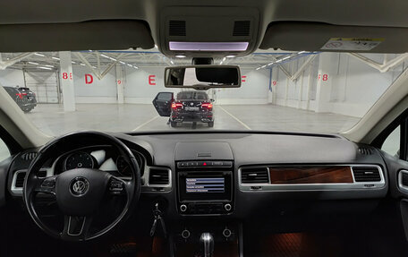 Volkswagen Touareg III, 2015 год, 2 948 000 рублей, 17 фотография