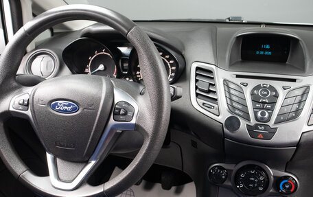 Ford Fiesta, 2015 год, 899 000 рублей, 10 фотография