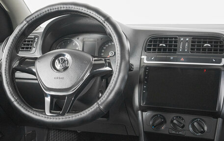 Volkswagen Polo VI (EU Market), 2017 год, 949 000 рублей, 13 фотография
