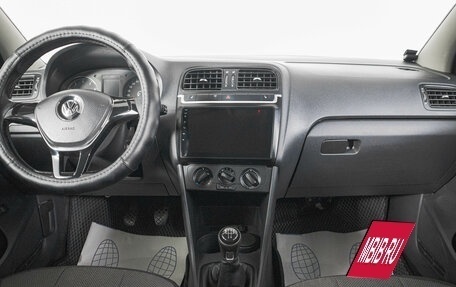 Volkswagen Polo VI (EU Market), 2017 год, 949 000 рублей, 14 фотография