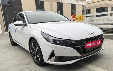 Hyundai Elantra, 2022 год, 1 550 678 рублей, 3 фотография