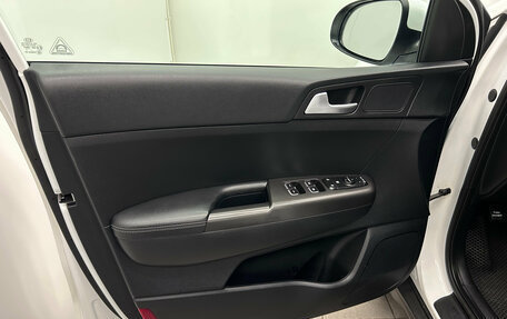 KIA Sportage IV рестайлинг, 2020 год, 2 290 000 рублей, 17 фотография