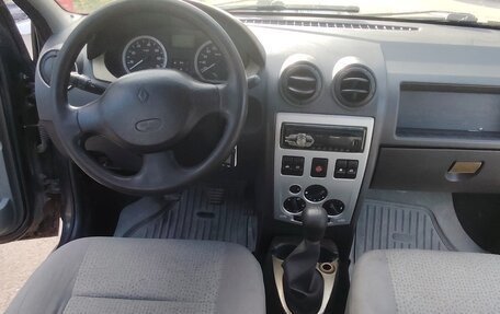 Renault Logan I, 2006 год, 185 000 рублей, 3 фотография