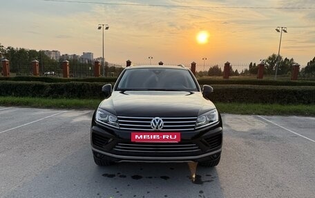 Volkswagen Touareg III, 2015 год, 2 900 000 рублей, 3 фотография
