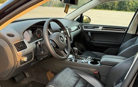 Volkswagen Touareg III, 2015 год, 2 900 000 рублей, 4 фотография