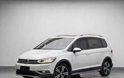 Volkswagen Touran III, 2019 год, 1 690 010 рублей, 1 фотография