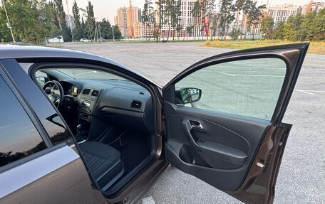 Volkswagen Polo VI (EU Market), 2015 год, 1 235 000 рублей, 17 фотография
