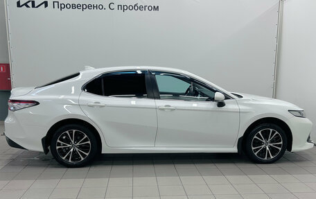 Toyota Camry, 2018 год, 2 080 000 рублей, 6 фотография