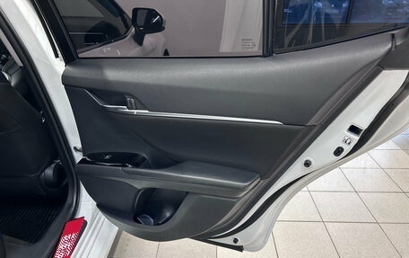 Toyota Camry, 2018 год, 2 080 000 рублей, 10 фотография