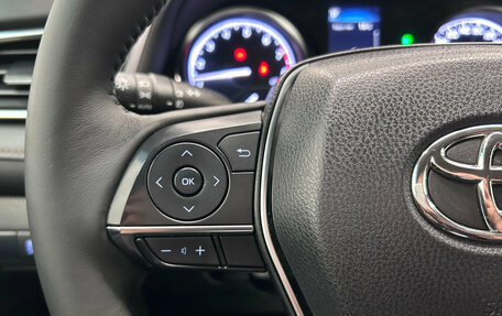 Toyota Camry, 2018 год, 2 080 000 рублей, 21 фотография