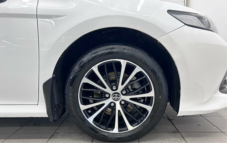 Toyota Camry, 2018 год, 2 080 000 рублей, 28 фотография
