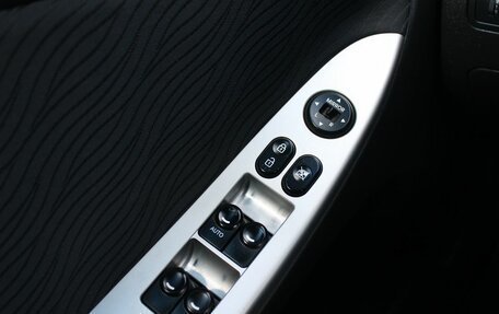 Hyundai Solaris II рестайлинг, 2013 год, 779 000 рублей, 9 фотография