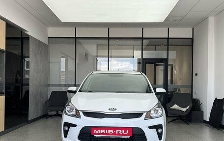 KIA Rio IV, 2019 год, 1 370 000 рублей, 2 фотография
