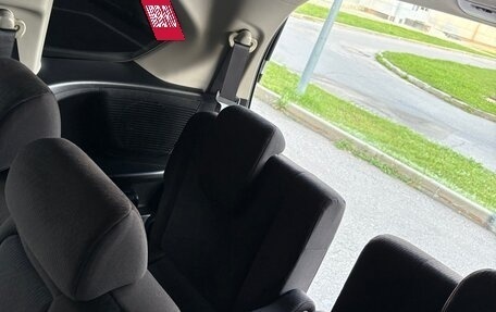 Honda Freed I, 2014 год, 1 299 000 рублей, 25 фотография