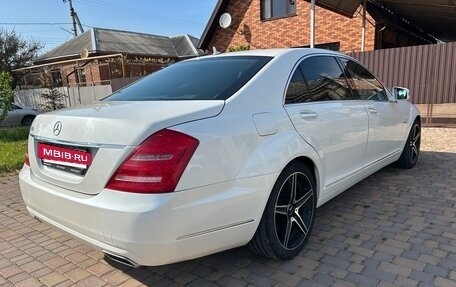 Mercedes-Benz S-Класс, 2011 год, 2 200 000 рублей, 4 фотография