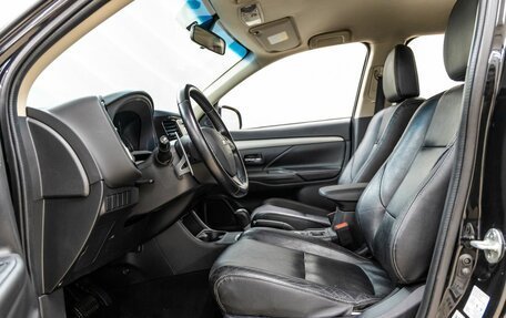 Mitsubishi Outlander III рестайлинг 3, 2012 год, 1 398 000 рублей, 27 фотография