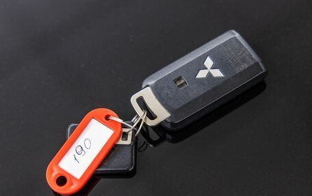 Mitsubishi Outlander III рестайлинг 3, 2012 год, 1 398 000 рублей, 37 фотография