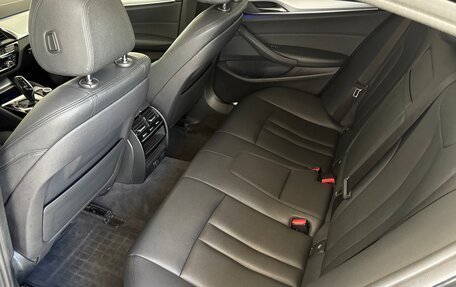 BMW 5 серия, 2018 год, 2 800 000 рублей, 9 фотография