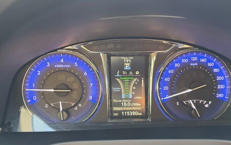 Toyota Camry, 2017 год, 2 350 000 рублей, 7 фотография