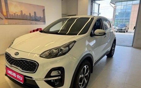 KIA Sportage IV рестайлинг, 2019 год, 2 200 000 рублей, 1 фотография