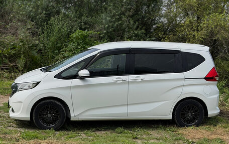 Honda Freed II, 2017 год, 1 000 000 рублей, 3 фотография