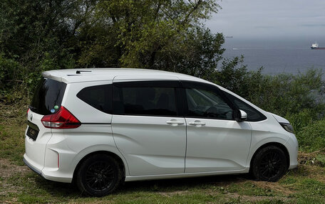 Honda Freed II, 2017 год, 1 000 000 рублей, 4 фотография