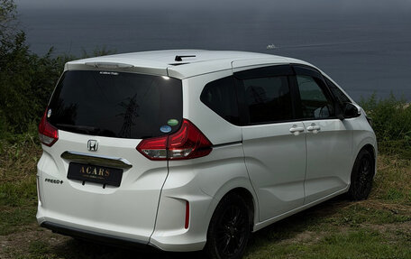 Honda Freed II, 2017 год, 1 000 000 рублей, 5 фотография