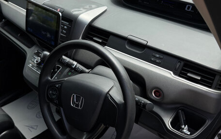 Honda Freed II, 2017 год, 1 000 000 рублей, 22 фотография