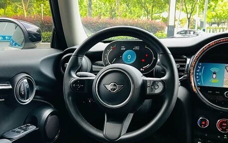 MINI Clubman, 2022 год, 2 250 000 рублей, 9 фотография