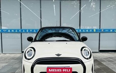 MINI Clubman, 2022 год, 2 250 000 рублей, 2 фотография